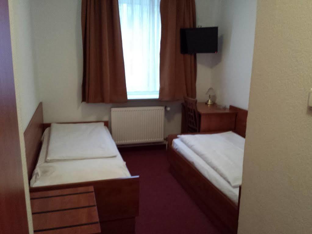 Hotel Du Train Munchen Bagian luar foto